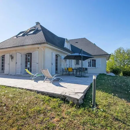 Villa & La Sur La Colline - Au Calme