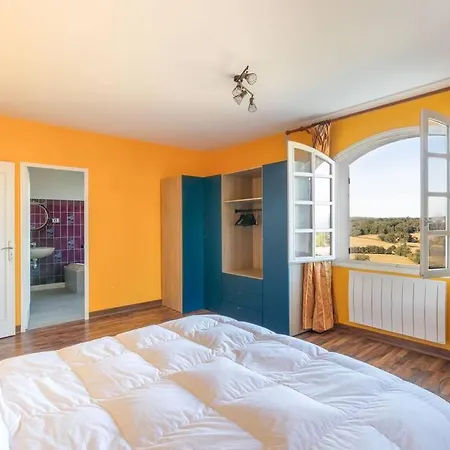 Βίλα & La Sur La Colline - Au Calme