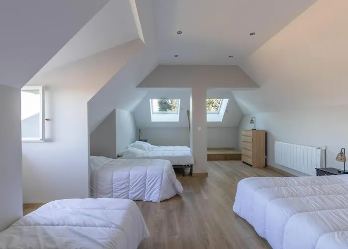 & La Sur La Colline - Au Calme