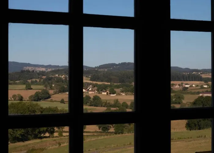 & La Sur La Colline - Au Calme *