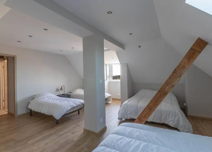 & La Sur La Colline - Au Calme