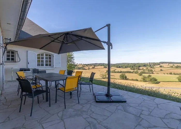 & La Sur La Colline - Au Calme *